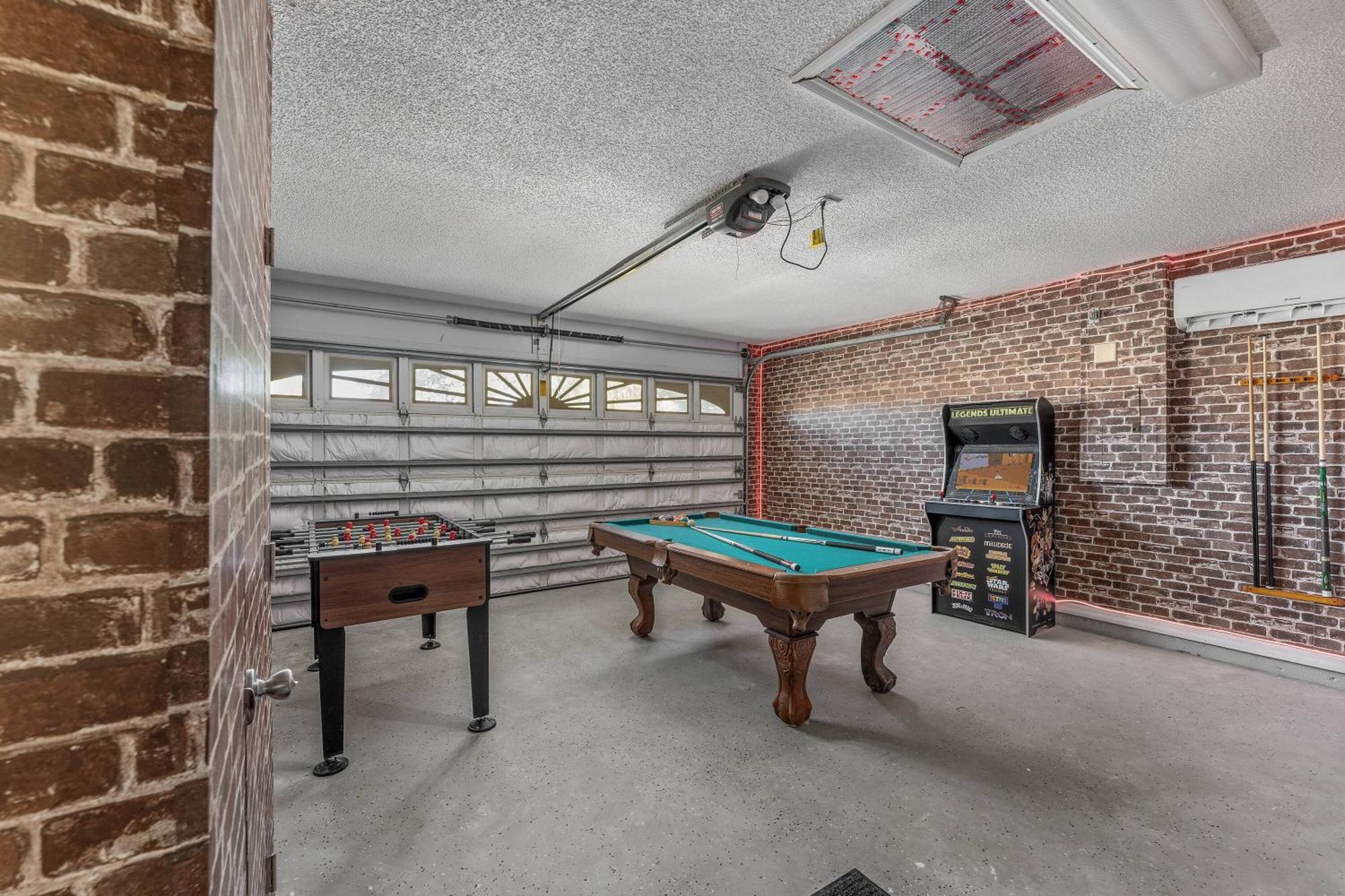 Dedicated Work Space And Game 4br Oi2800 Holiday home